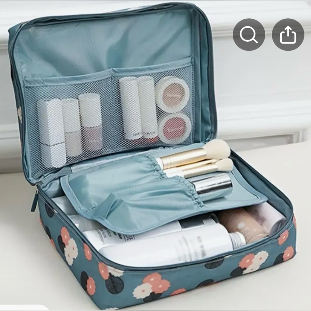New Waterproof Blue Floral Print Travel Makeup Case and Cosmetic Organizer - Picture 3 of 4